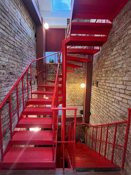 Tree Studio Apartment Barbican F3 Лондон Экстерьер фото